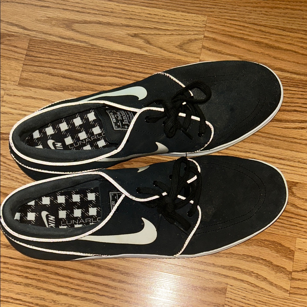 Sb Zoom Jamison Nike Men’s Black Sneakers With White Swoosh Size 12